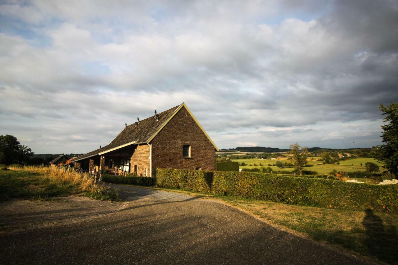 Hoeve "Doodleger" Villa Vijlen Exterior photo